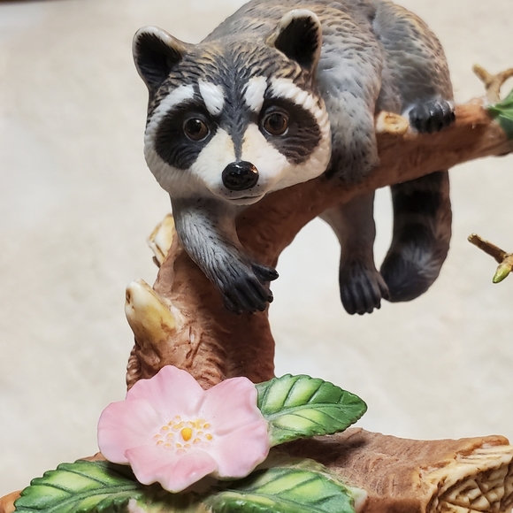 Lenox Porcelain Raccoon - Picture 3 of 9